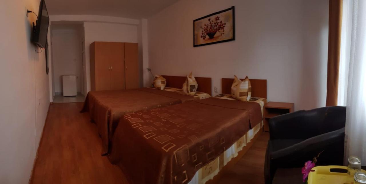 Vila Efor เอโฟริเอนอร์ด ภายนอก รูปภาพ