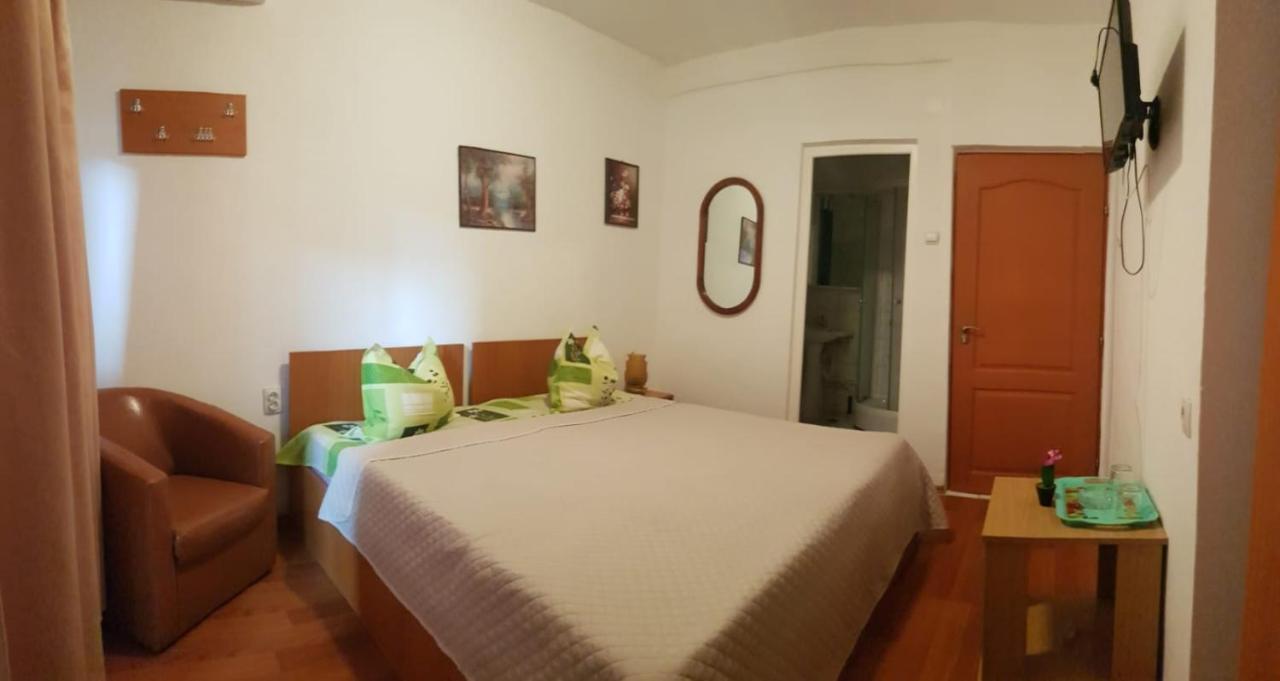 Vila Efor เอโฟริเอนอร์ด ภายนอก รูปภาพ