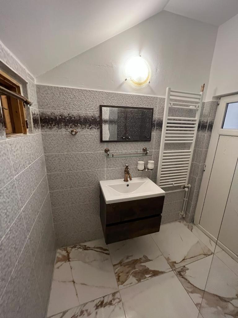 Vila Efor เอโฟริเอนอร์ด ภายนอก รูปภาพ